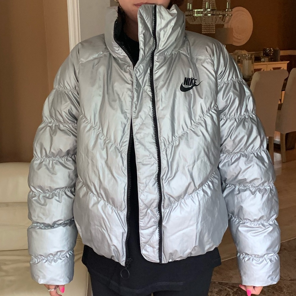 Nike women’s shine jacket